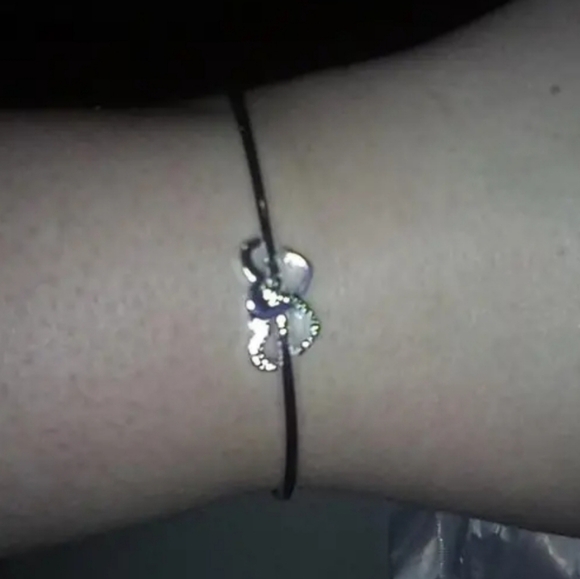 Adjustable Double Hearts Bracelet - Picture 11 of 11